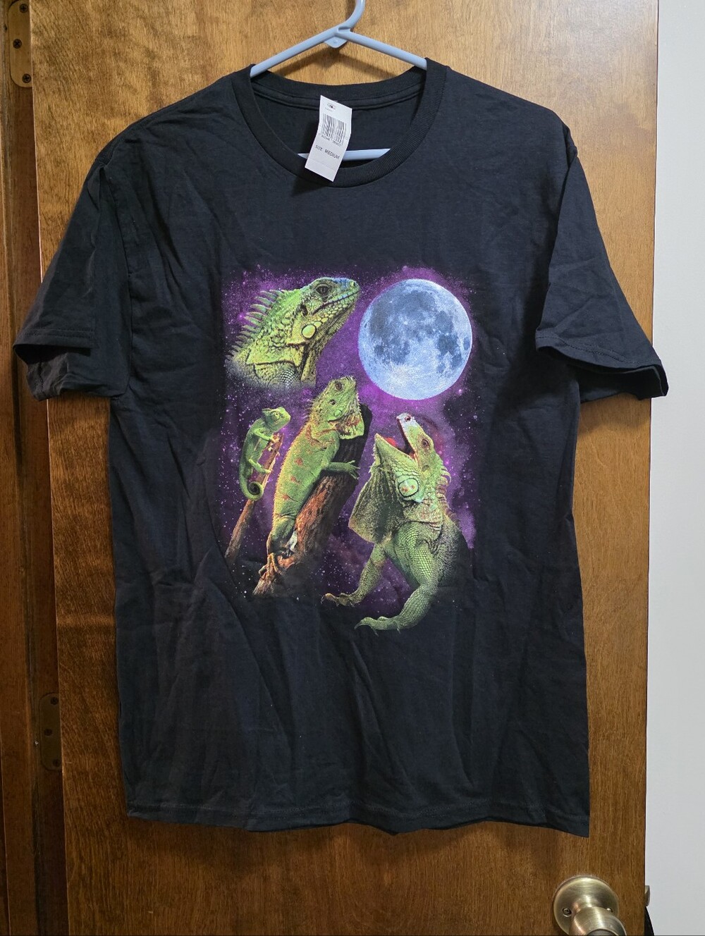NWT Black t-shirt size M, cosmic space Classic Men's Black Crew Neck T-Shirt